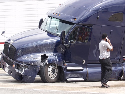 jackknife truck accident